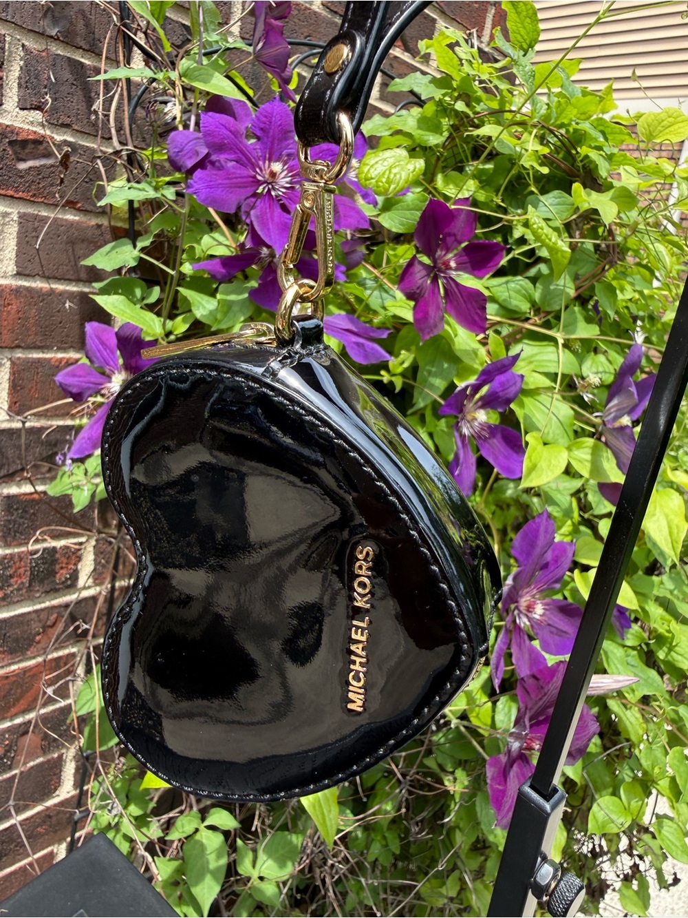 Michael Kors Black Patent Heart Coin Pouch with Gold Hardware - Picture 3 of 13